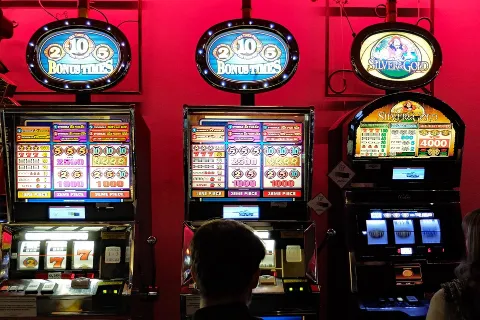 A Complete Guide To Play Slot Games in 2023